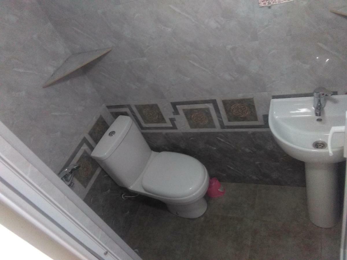 מלון קובולטי Str.Agmashenebeli 548 מראה חיצוני תמונה