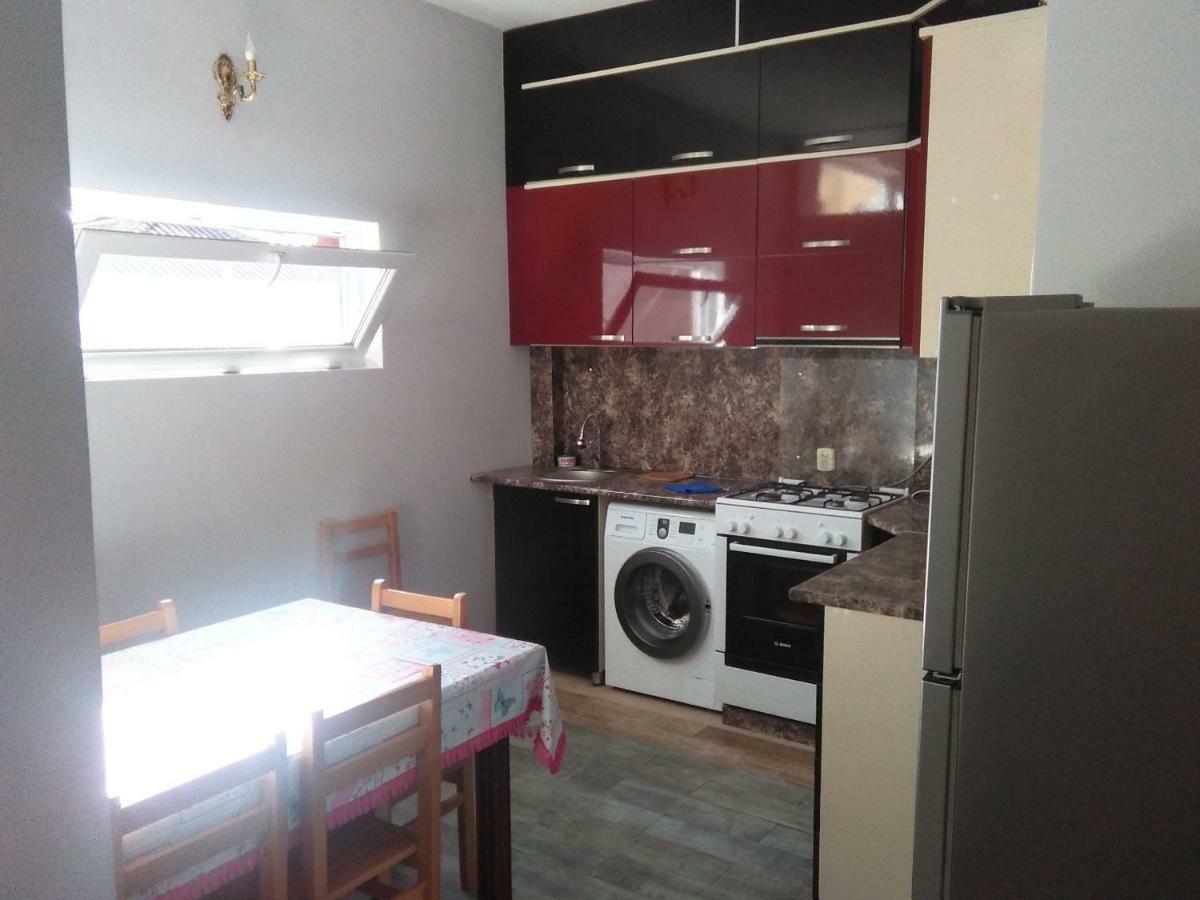 מלון קובולטי Str.Agmashenebeli 548 מראה חיצוני תמונה