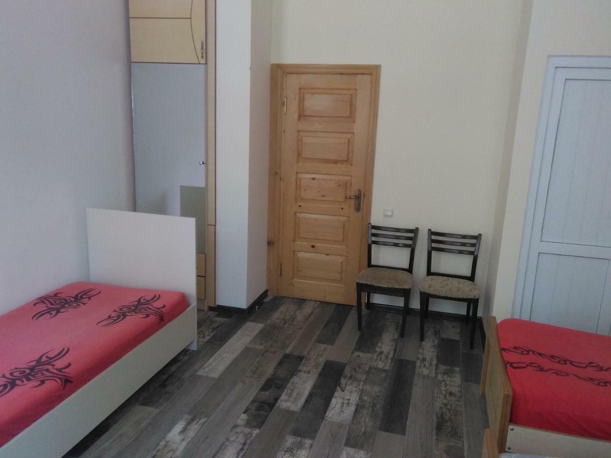 מלון קובולטי Str.Agmashenebeli 548 מראה חיצוני תמונה